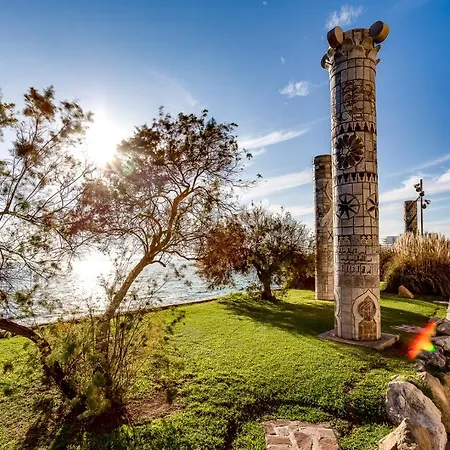 Gumersindo Near The Sea Апартаменты Торевьиа
