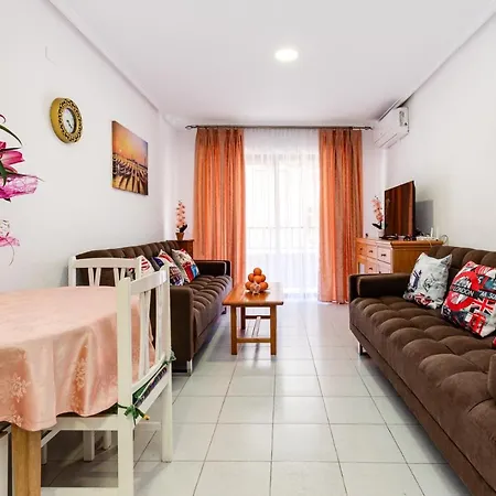 Gumersindo Near The Sea Apartman *